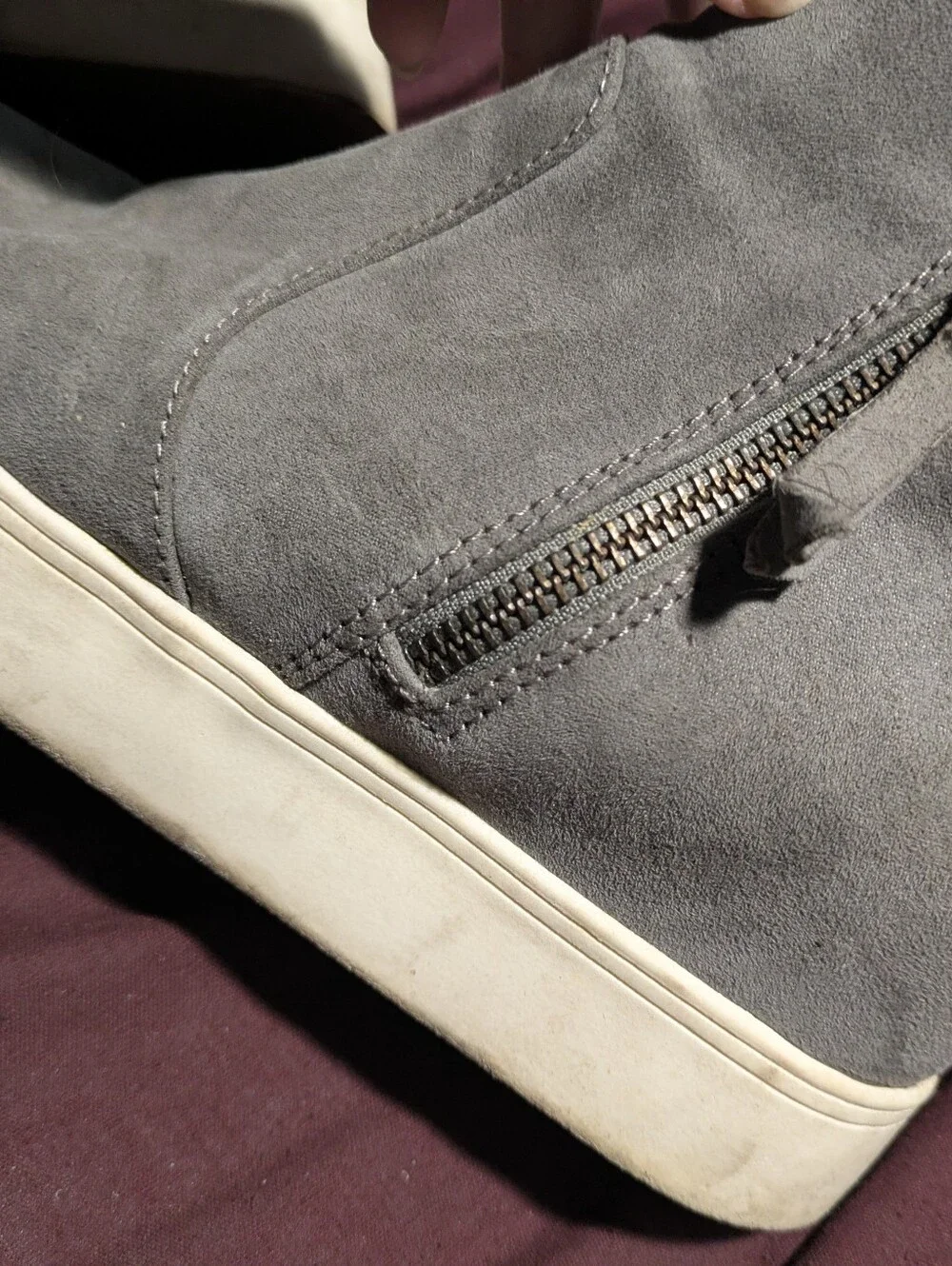 Cute & Casual Universal‎ Thread Wedge High-Tops!